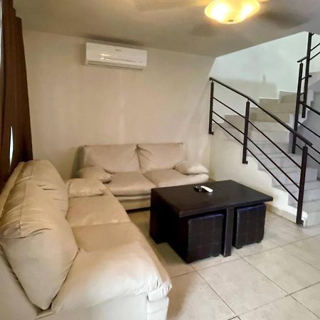 הוילה מונטריי Altabrisa Residencial מראה חיצוני תמונה