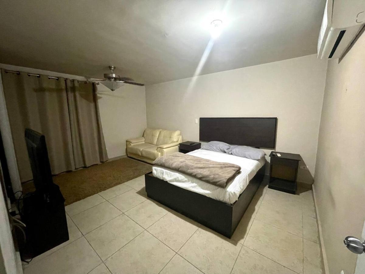 הוילה מונטריי Altabrisa Residencial מראה חיצוני תמונה